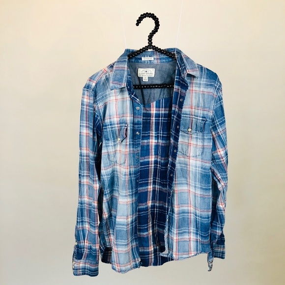 Lucky Brand Tops - 🕺🏻Lucky Brand flannel classic fit button up